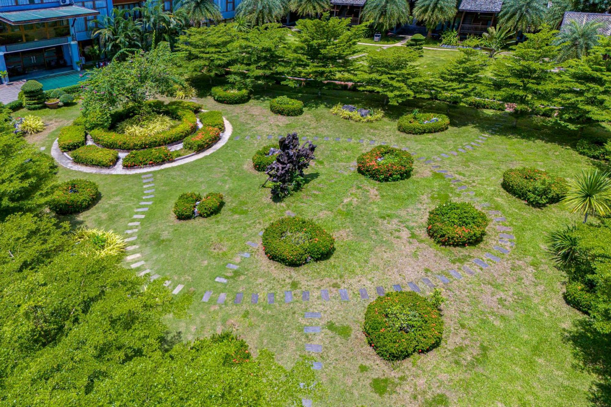 Lisha Garden Resort Hotel Vang Vieng Exterior photo
